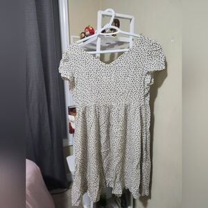 I have a nice flower flowy baby doll style dress from ralph Lauren denim &supply